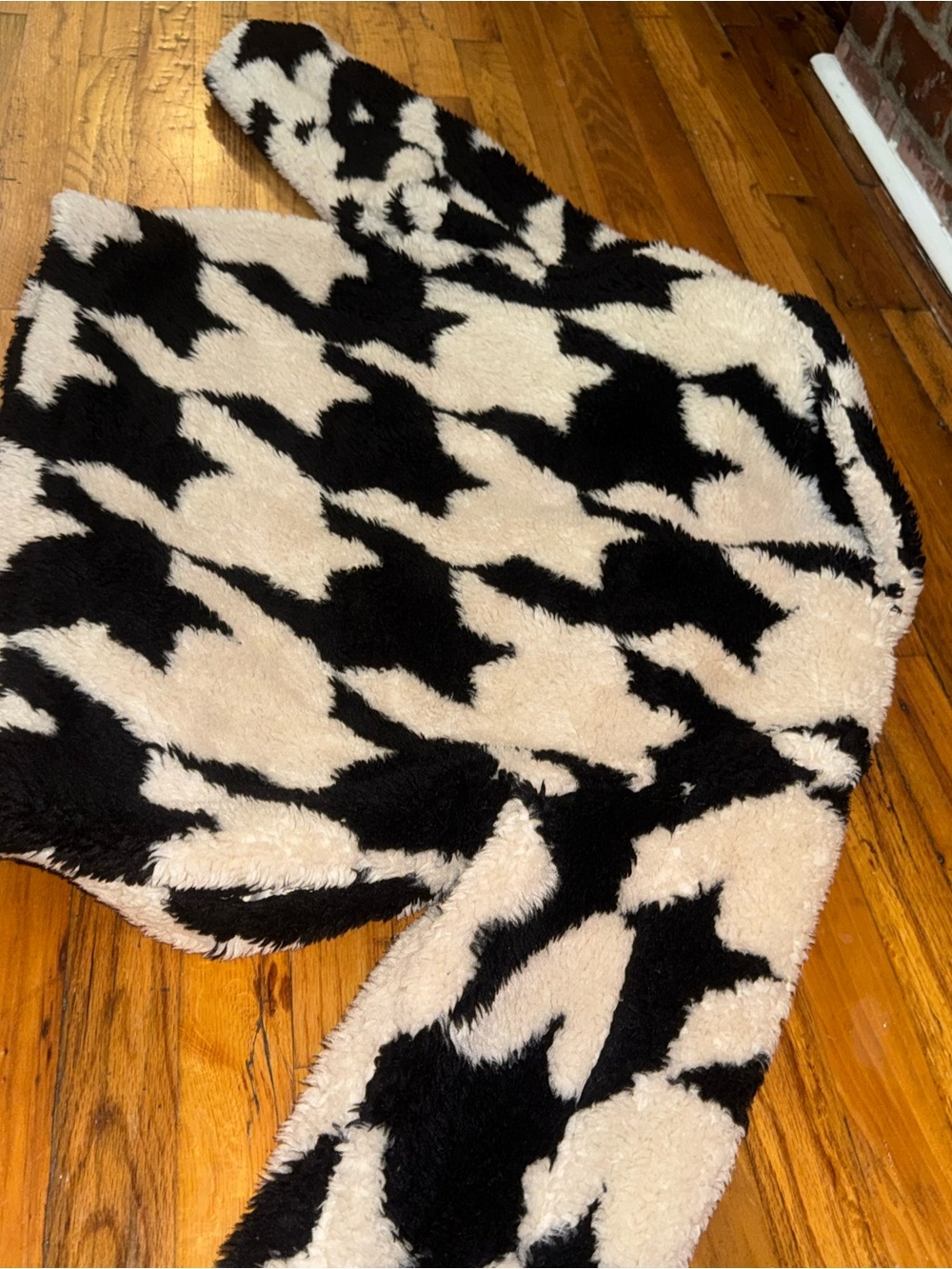 Women’s Black & Cream Faux Shearling Jacket - “Love Birds Houndstooth Coat” - Picture 8 of 10